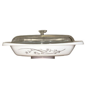 Pyrex Golden Honeysuckle Casserole 033, 1.5 Qt Gold with Lid Vintage